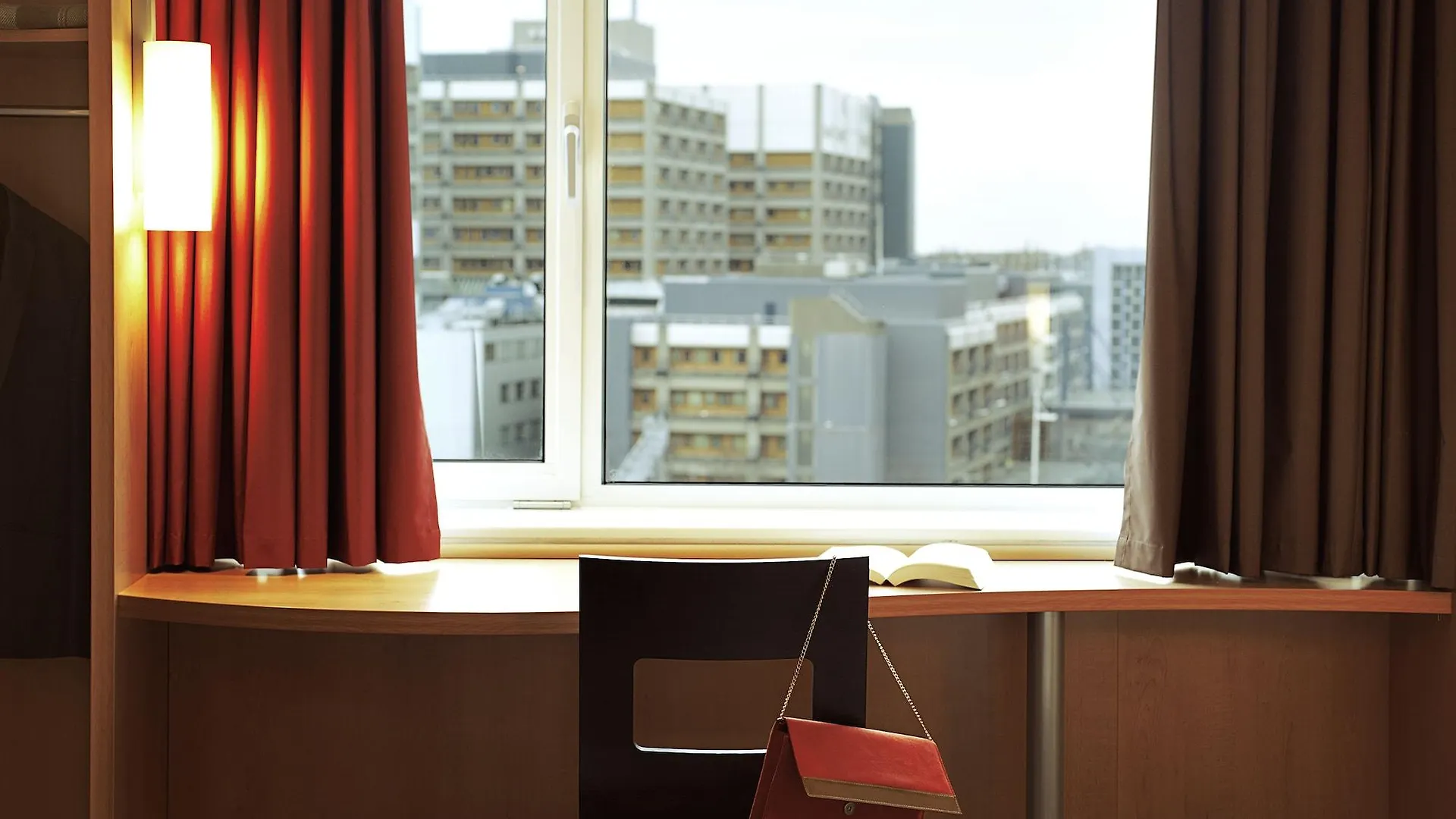 **  Ibis Barcelona Centro Otel İspanya