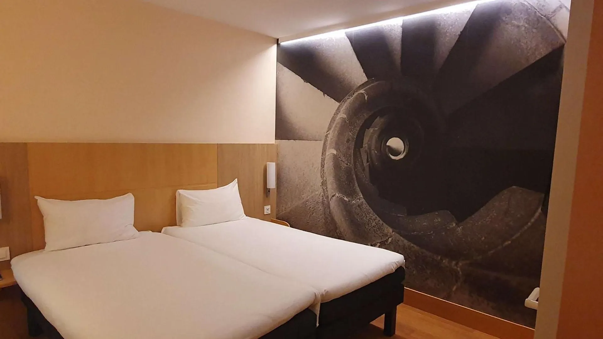 Ibis Barcelona Centro Otel İspanya