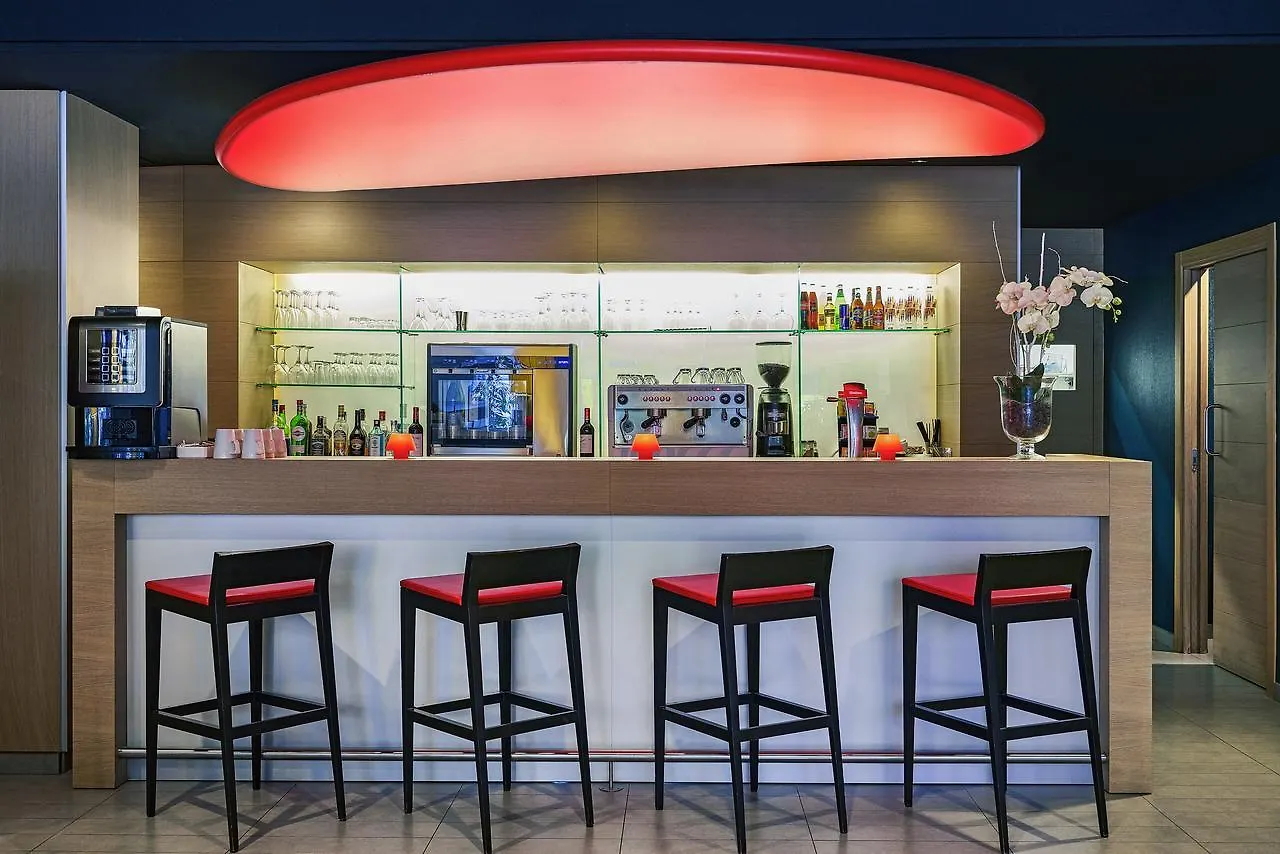 Ibis Barcelona Centro Otel