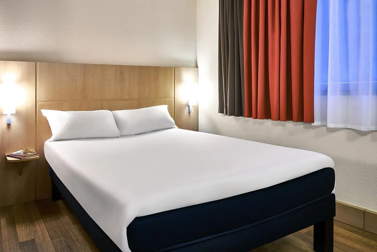 Ibis Barcelona Centro Hotel