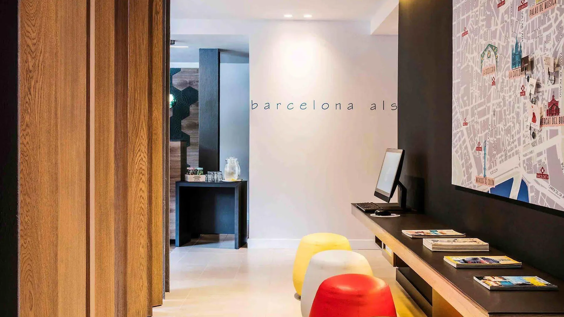 Ibis Barcelona Centro Hotel